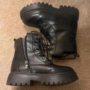 Black Combat Boots with Zipper